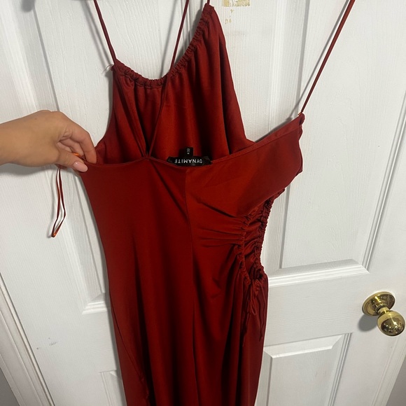 Dynamite Burnt red Single shoulder strap with side hole Midi dress. - Picture 2 of 4